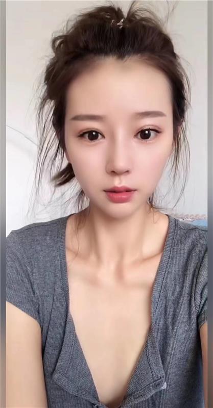 一个Sao气满满的妹子